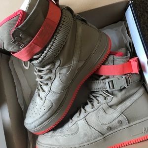 Coral rush Nike Air Force 1